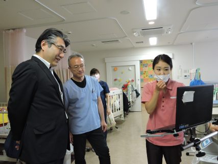 施設訪問