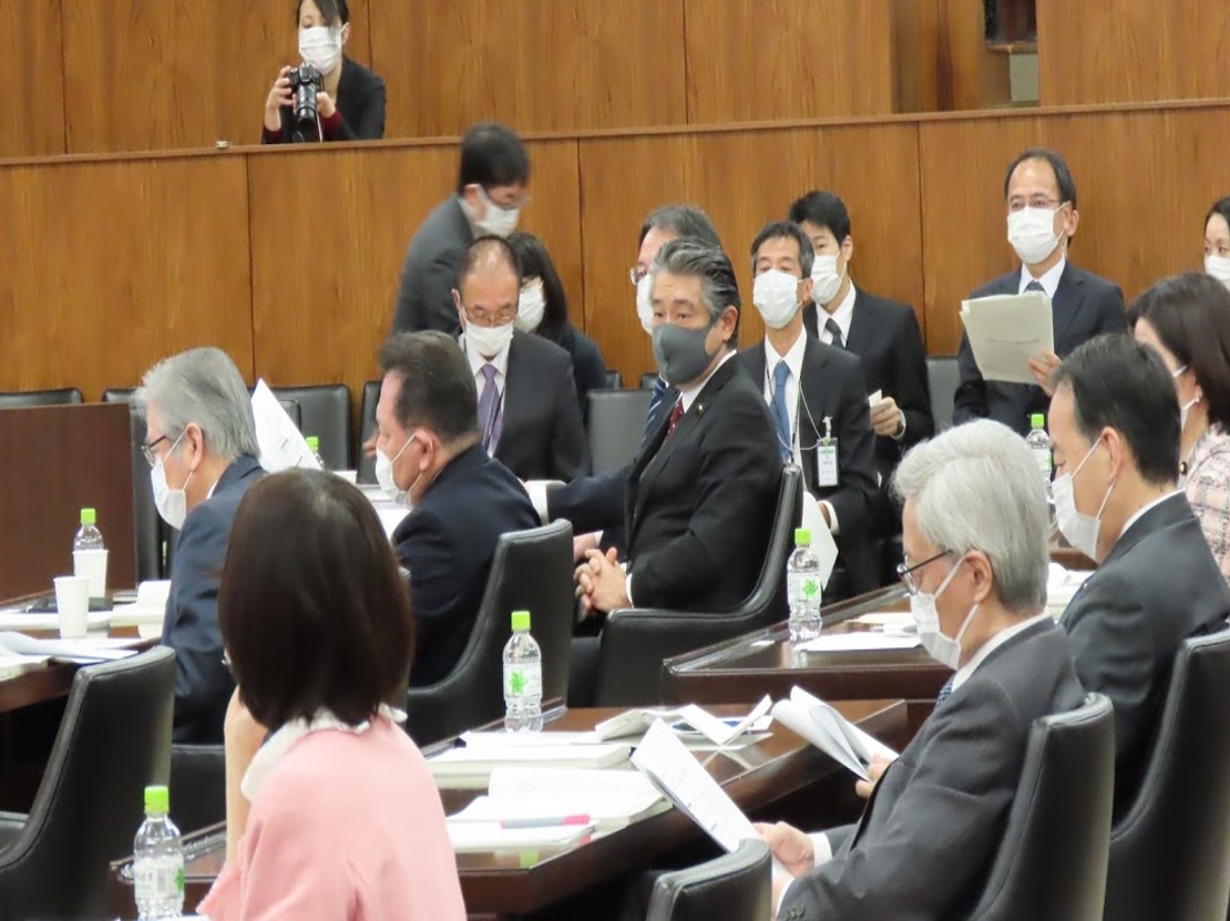 内閣委員会・厚生労働委員会　連合審査